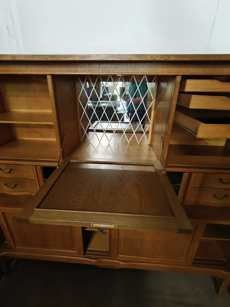 Auction Image 2