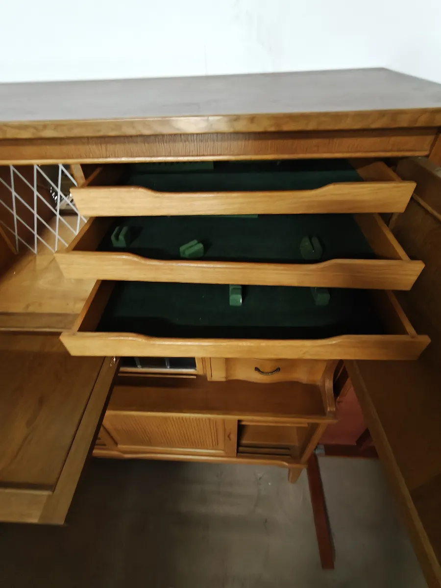 Auction Image 3